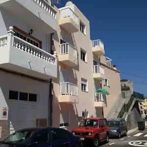 https://casa-natalia-armenime.tenerifehoteles.net